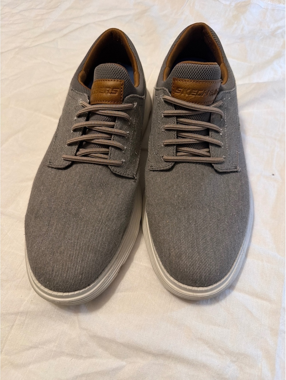 Skechers Gray Casual Sneakers with White Sole - Men's Size 11